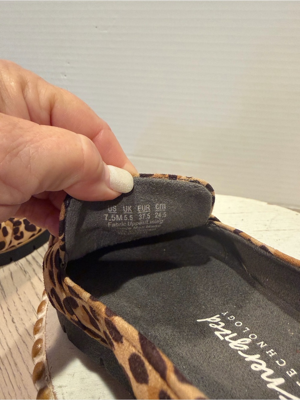 DR. SCHOLLS WOMENS WEBSTER LOAFER * LEOPARD PRINT * NEW* SIZE 7.5 - Picture 8 of 9